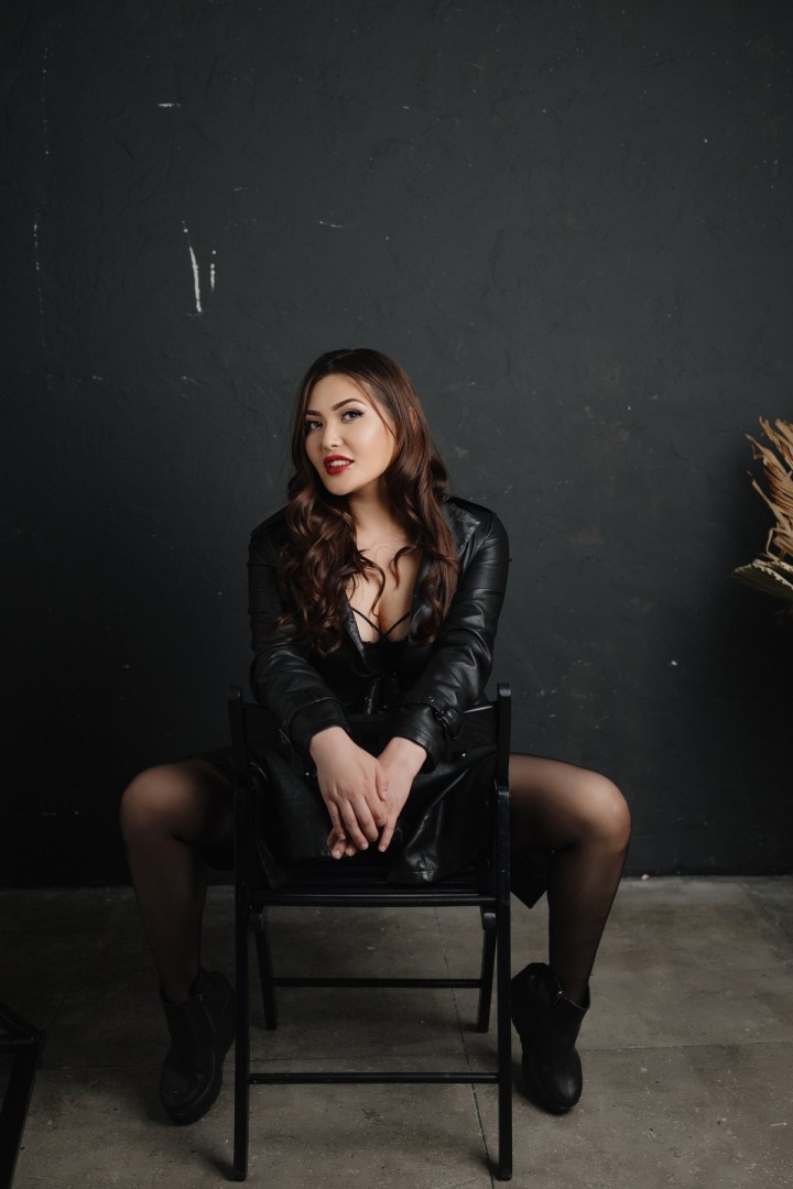 my-instagram-asemaj99-kazakhstani-escort-in-sharjah-4