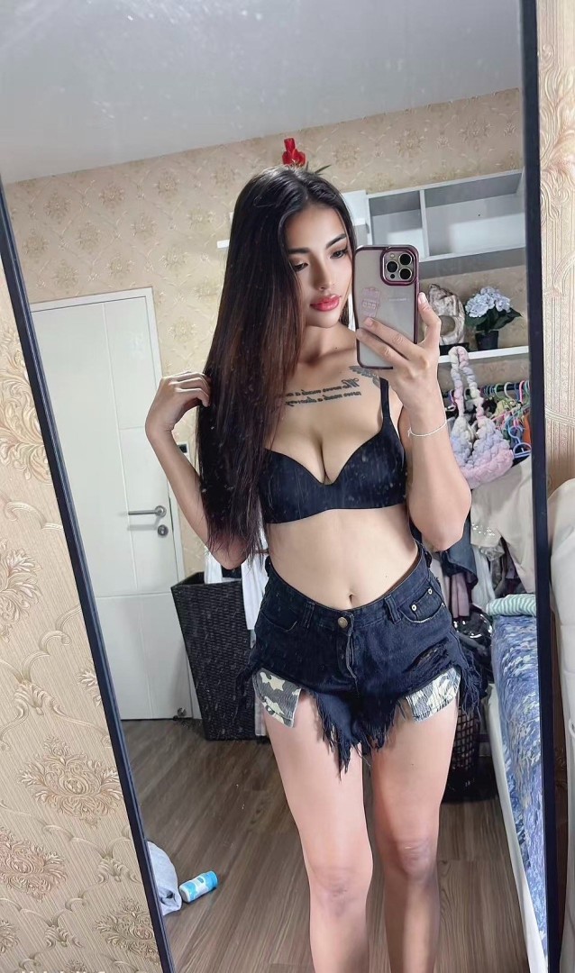venis-thai-escort-in-abu-dhabi-2