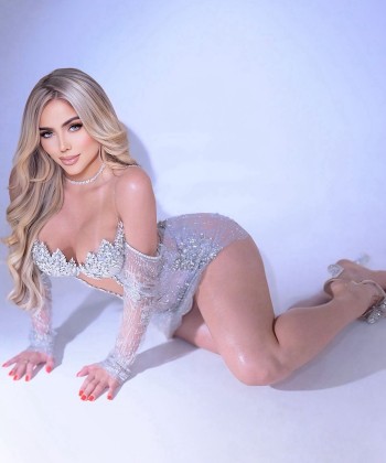 mia-fullservice-colombian-abu-dhabi-escorts