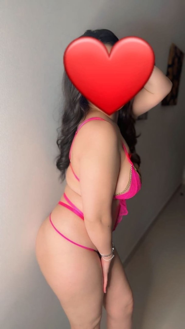 aylyn-syrian-escort-ajman-2
