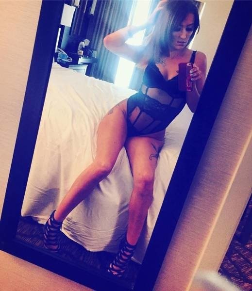 lacey-luscious-3
