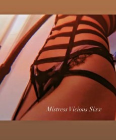 mistress-6ixx-divine-siren