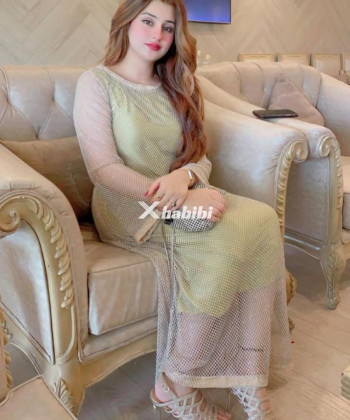 hot-sexy-young-models-available-for-night-delivery-available