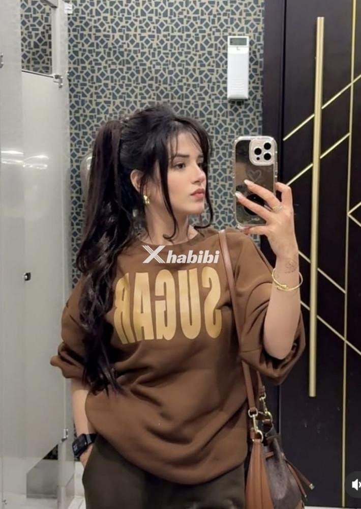 chubby-girl-available-for-night-hot-sexy-models-available-2