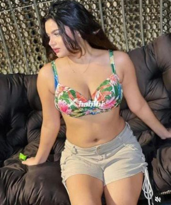 top-class-luxury-staff-available-anytime-contact-with-me