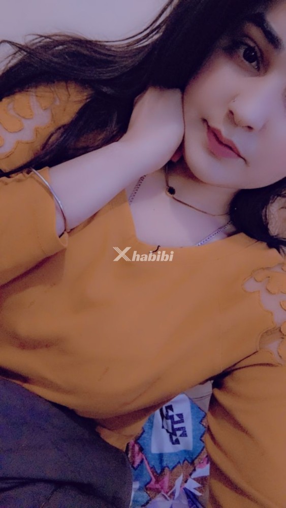 girls-available-for-day-and-night-0