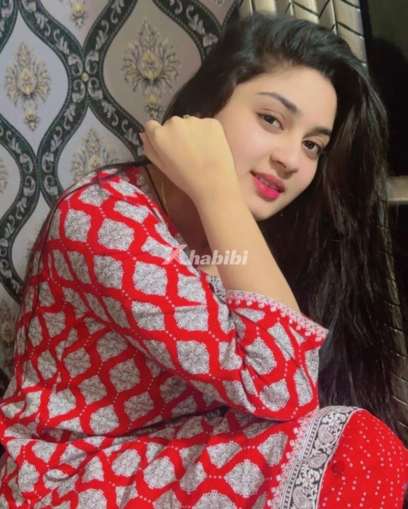 girls-available-for-day-and-night-2
