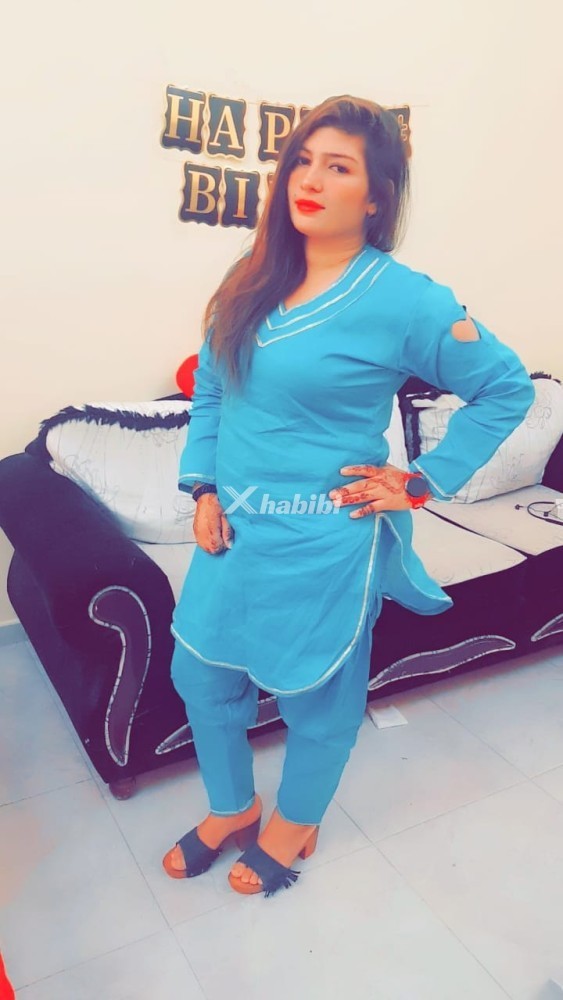 girls-available-for-day-and-night-3