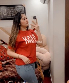 girls-available-for-day-and-night