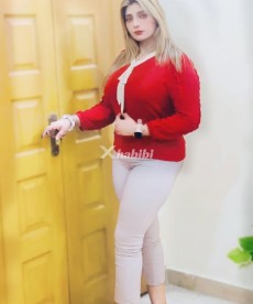 girls-available-for-day-and-night