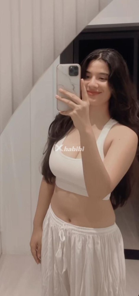 girls-available-for-day-and-night-3