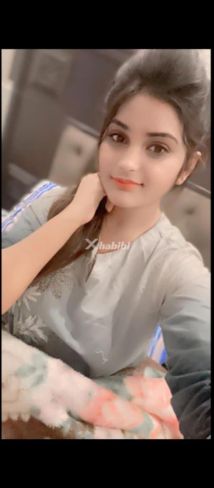 girls-available-for-day-and-night-1