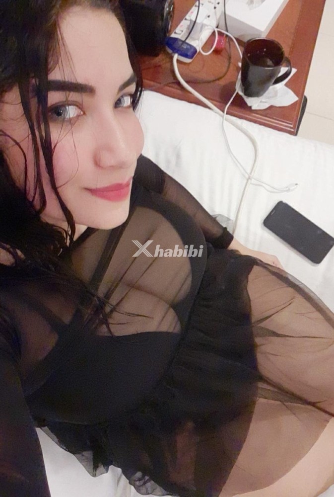 girls-available-for-day-and-night-3