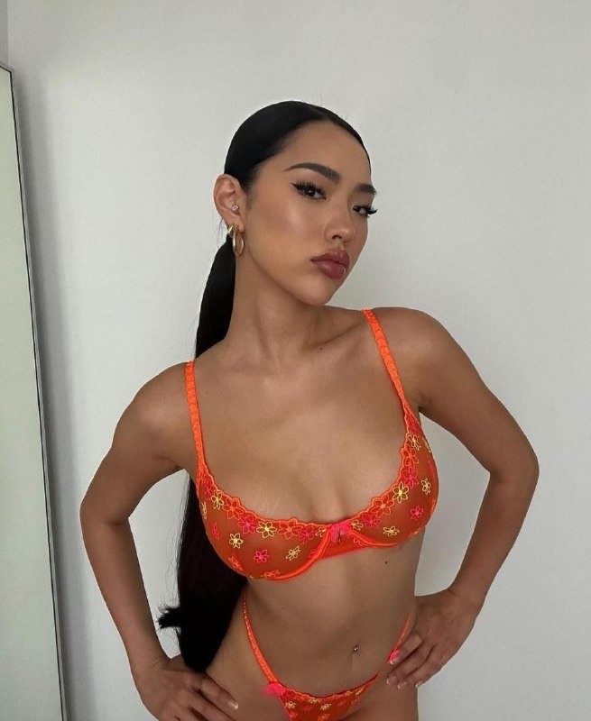 angela-4