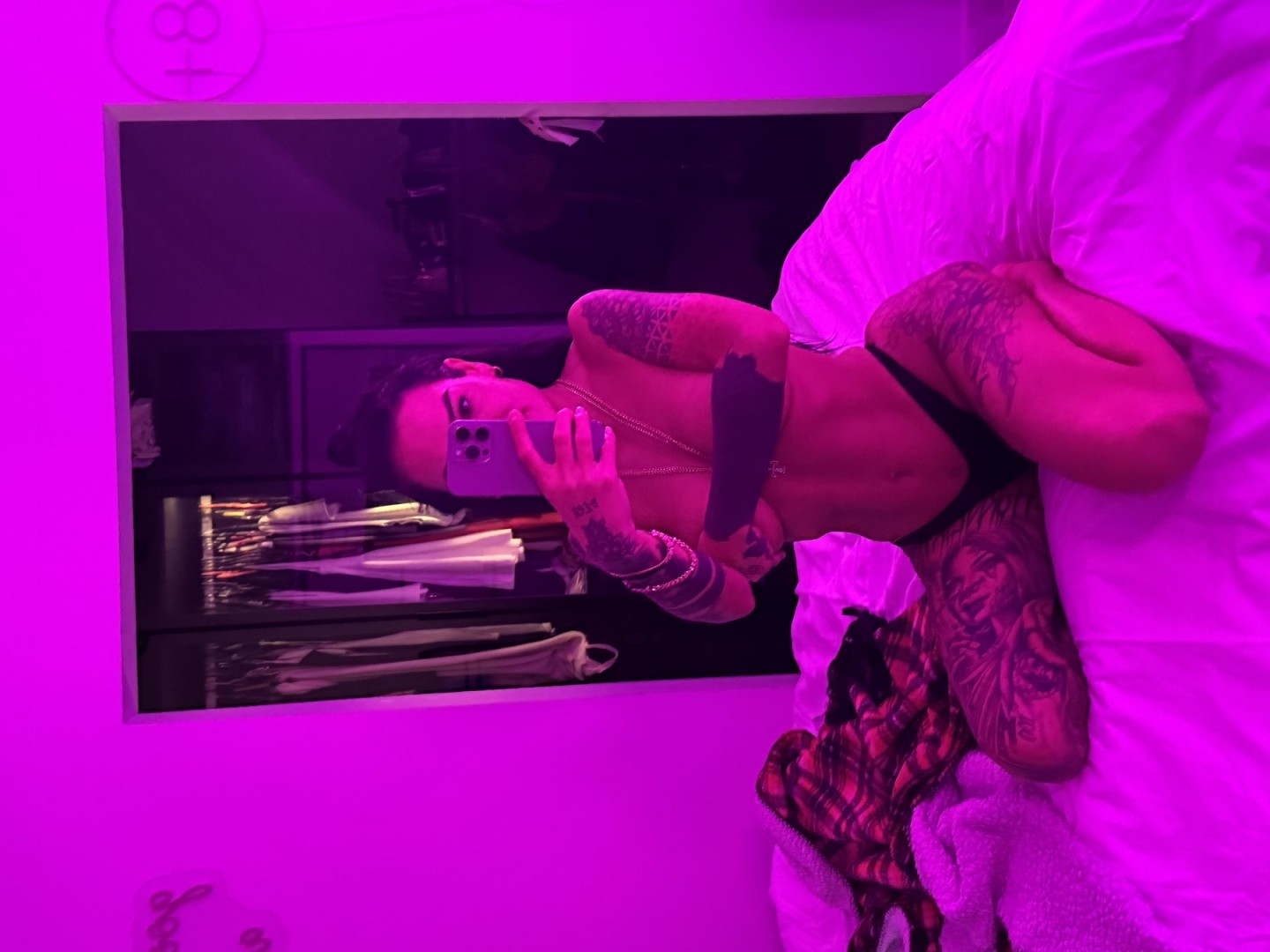 attractive-escort-girl-full-services-0