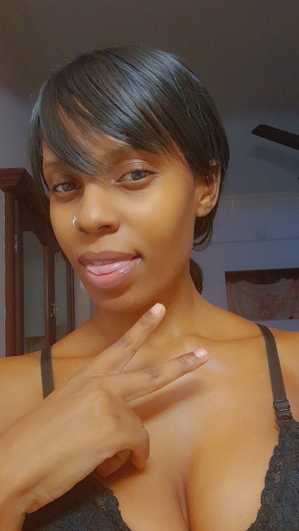 sweet-candy-deep-throat-queen-3
