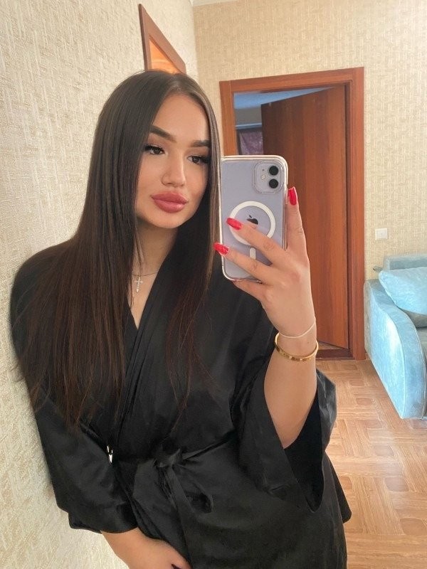 mona-2